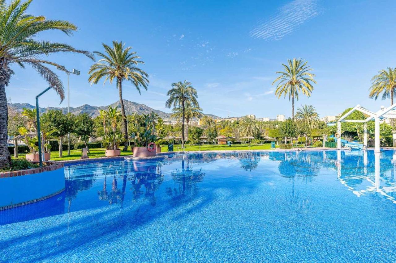 Benalbeach Apartamento Con Vistas Maravillosas Malaga Luaran gambar