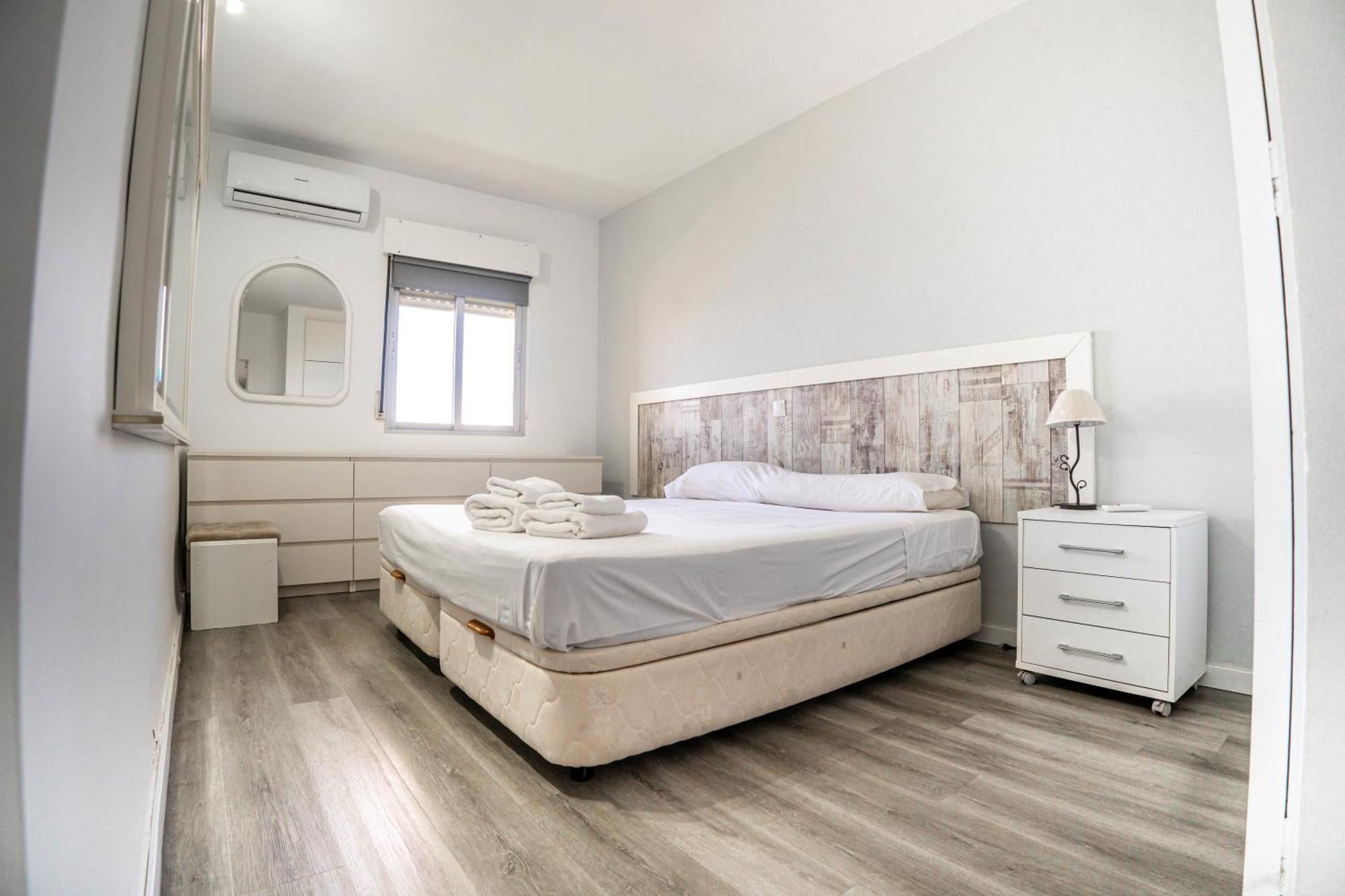 Benalbeach Apartamento Con Vistas Maravillosas Malaga Luaran gambar